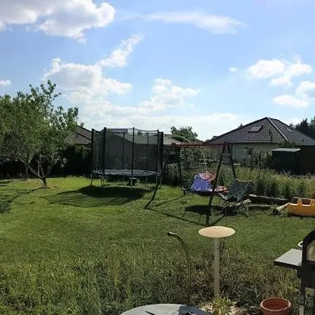 Bella Natura - 165 M2 On 1200 M2 Sunny Plot In - 15 Mins From Berlin - Relaxation In Nature * Brieselang